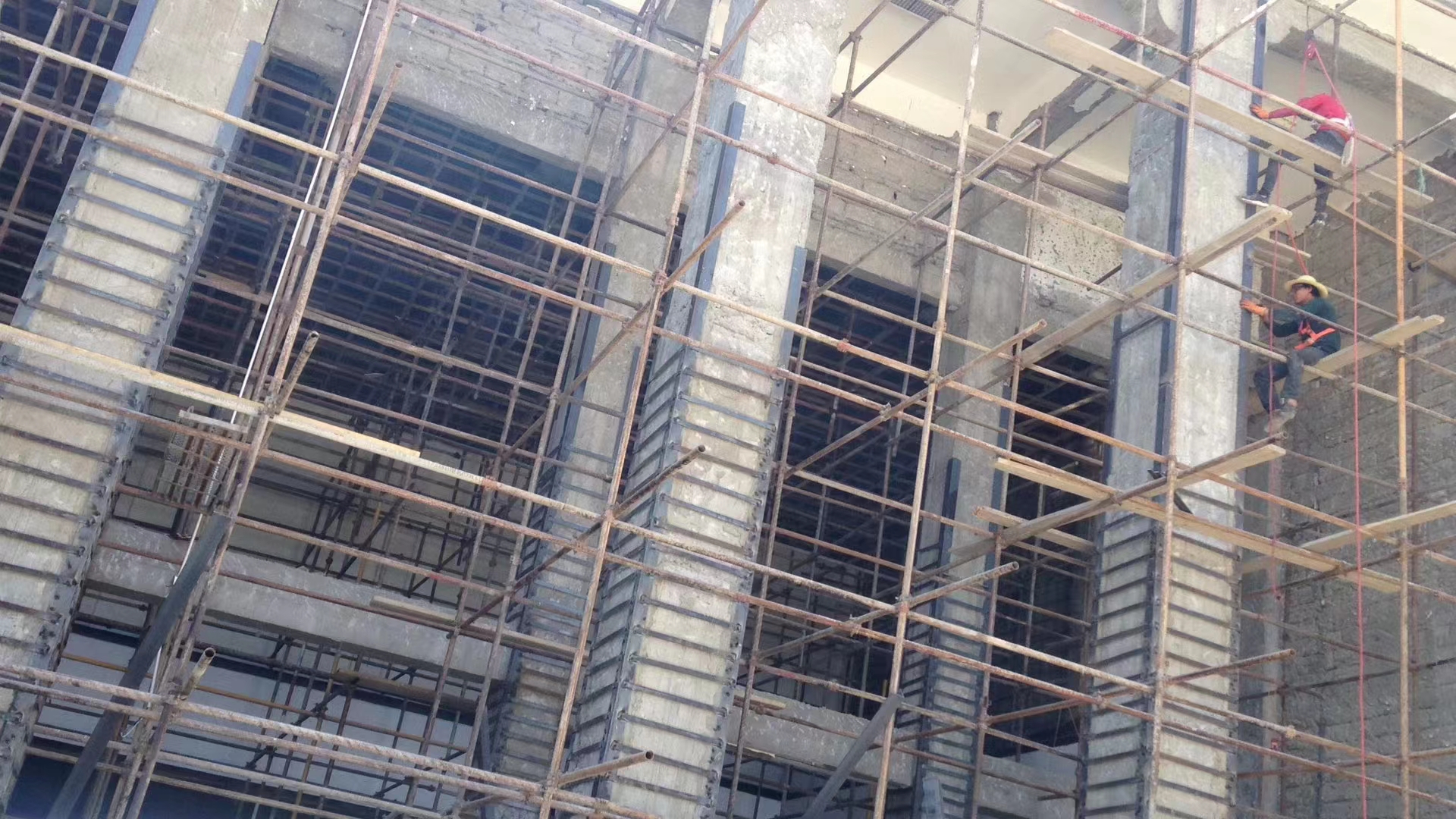 工业园区砖混结构如何加固改造